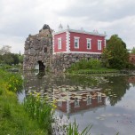 Villa Hamilton und Felseninsel Stein